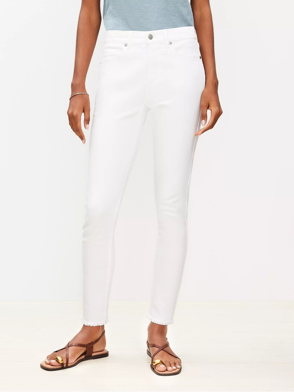 LOFT Frayed The Skinny High Rise Jeans. 31P/12P. NWT.